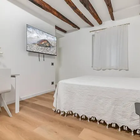Ferrara Palace Apartment *